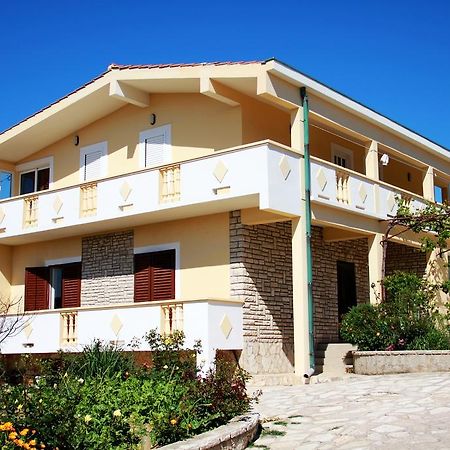 Apartament Mara Ražanac Zewnętrze zdjęcie