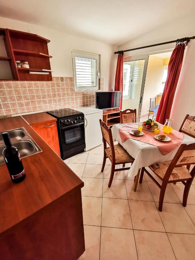 Apartament Mara Ražanac Zewnętrze zdjęcie